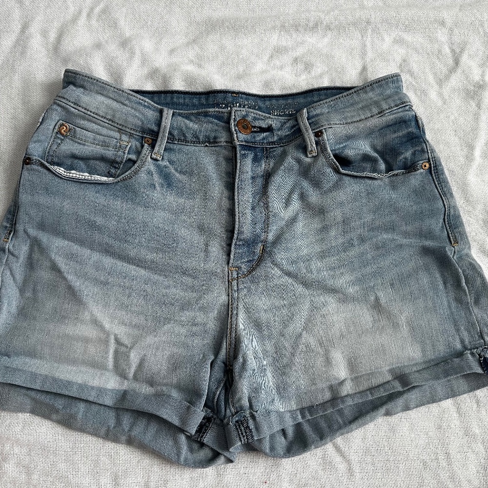 Levi denizen stretch high waist shorts
